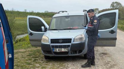 Aracında silahla vurulmuş halde bulundu