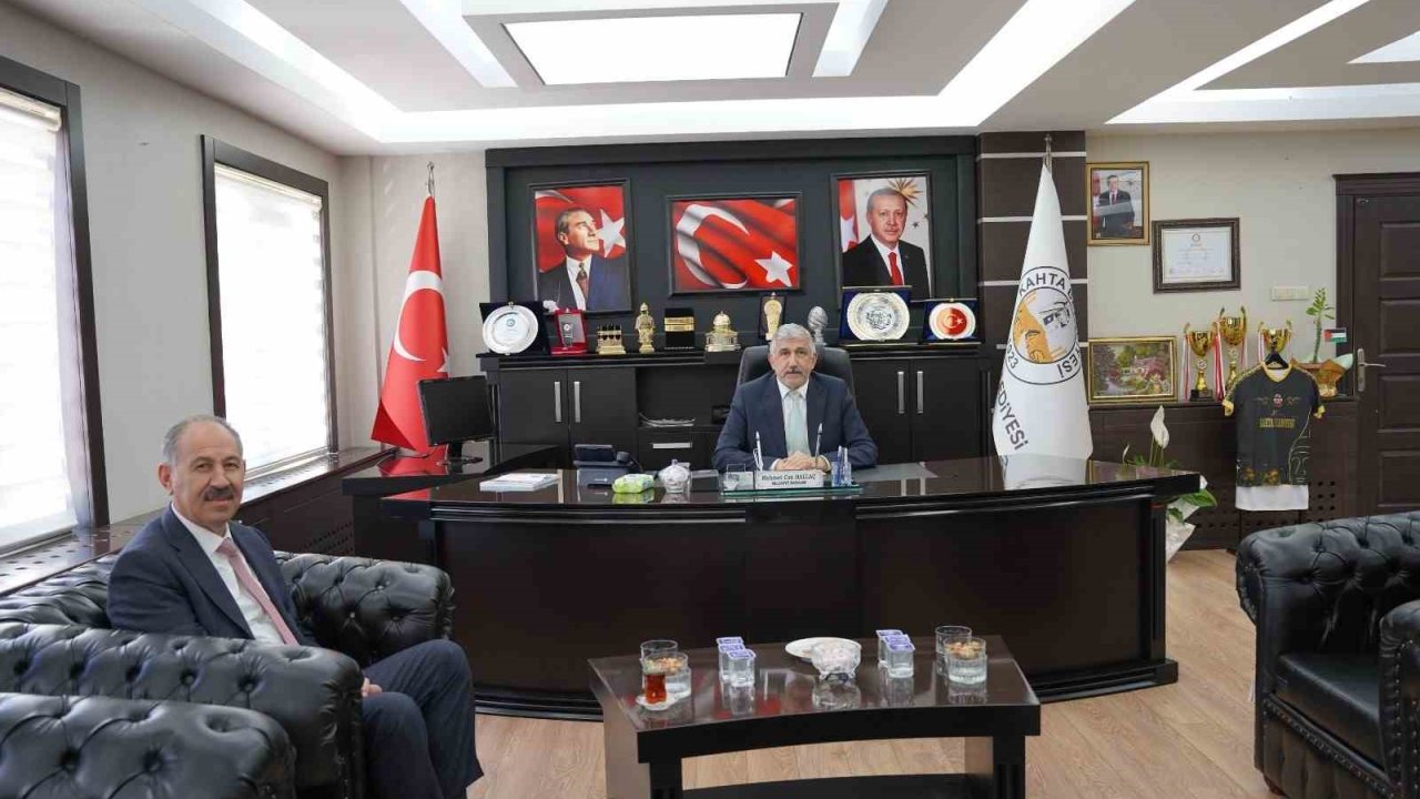 Ardeş Belediye Arpaçay’dan Kahta Belediyesine ziyaret