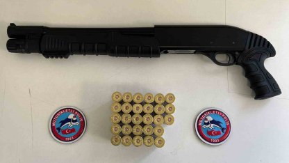 Arnavutköy’de ticari takside ruhsatsız silah yakalandı