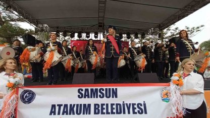 Atakum Cumhuriyet Kadınları Bandosu, festivale damga vurdu