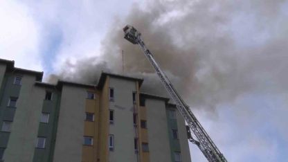 Ataşehir’de site içinde yangın: Sakat köpek mahsur kaldı