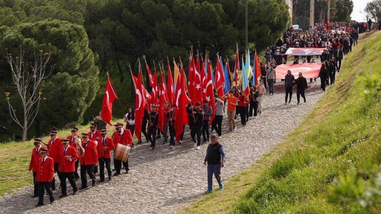 Atatürk’ün Ayvalık’a gelişinin 92. yıl dönümü törenle kutlandı