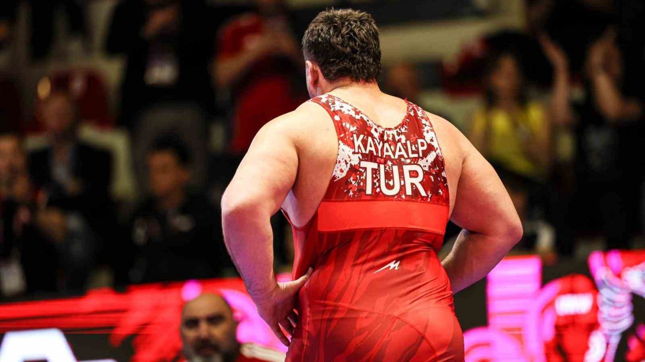 Avrupa Güreş Şampiyonası’nda 3 yarı final