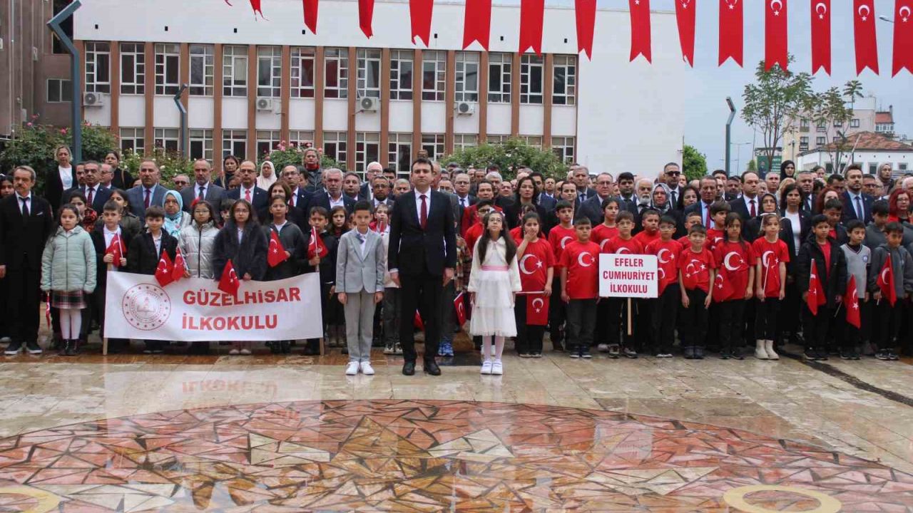 Aydın’da 23 Nisan kutlamaları çelenk sunumuyla başladı