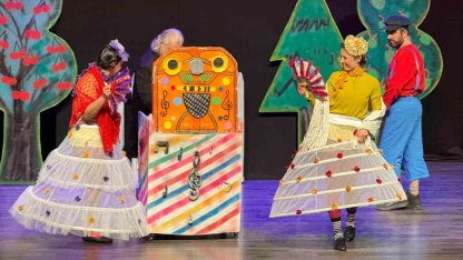 Aydın’da minikler tiyatro ile buluştu