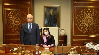 AYM Başkanı Özkaya, lösemi tedavisi gören çocukları misafir etti