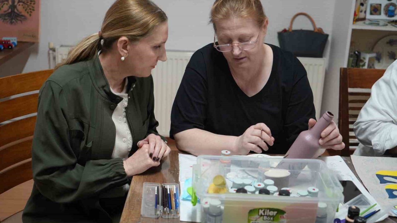 Ayvalık’ta 5 yılda bin kadın üretime katıldı