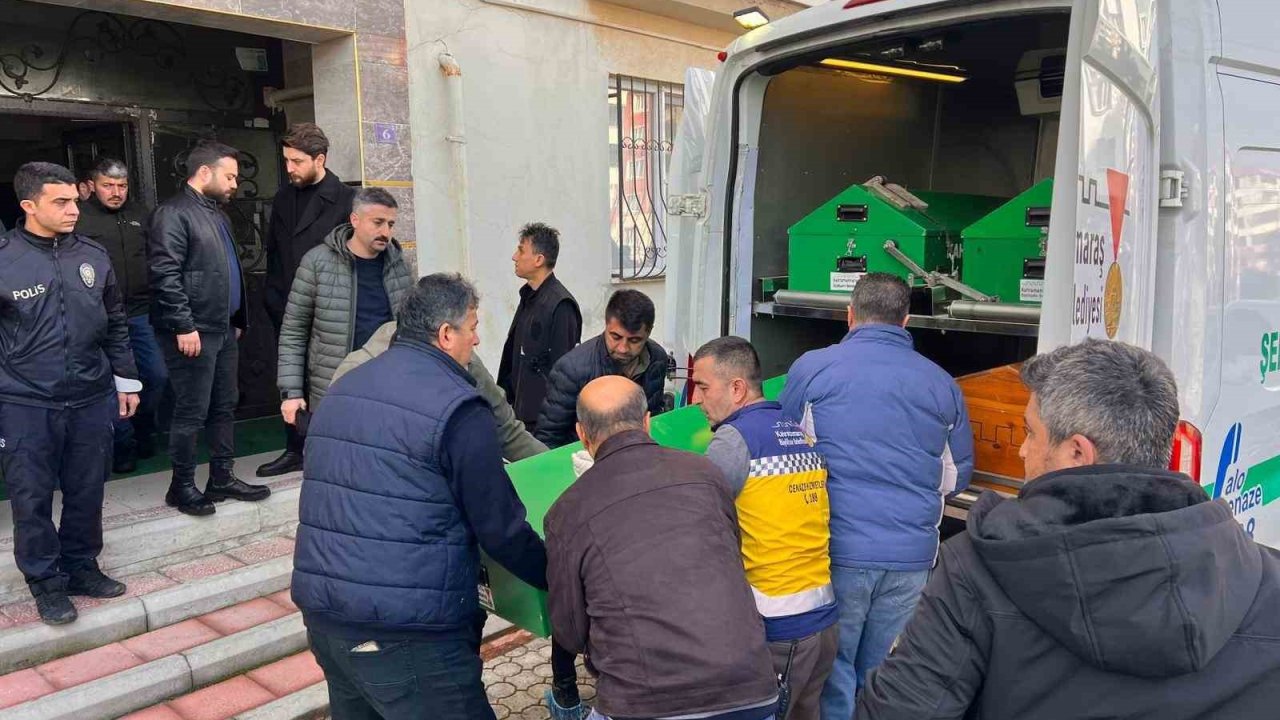 Babasını öldüren genç: "Üzerine atlayarak elimde bulunan bıçakla boğazını kestim"