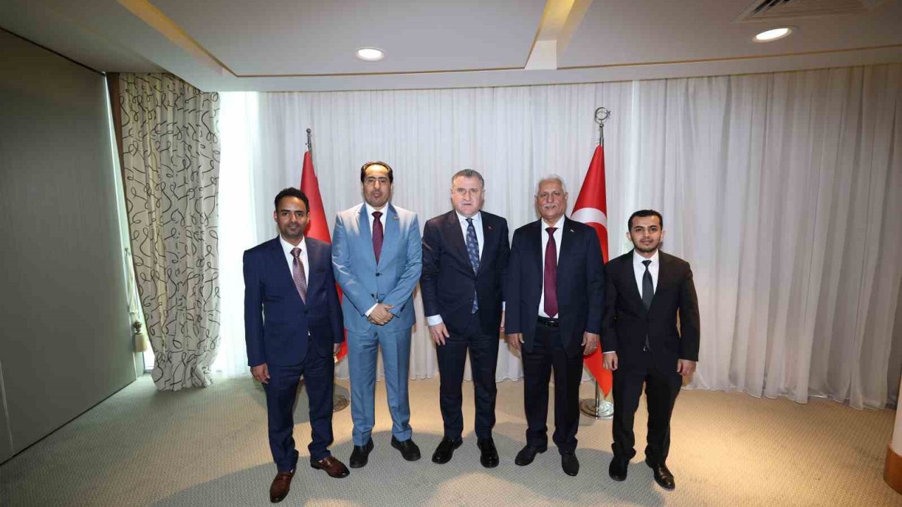 Bakan Bak’tan Antalya’da yoğun spor diplomasisi