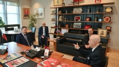 Bakan Çiftçi, 15 Temmuz Gazisi Turgut Aslan’ı ziyaret etti