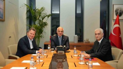 Bakan Ersoy, Avrupa tur operatörleriyle bir araya geldi