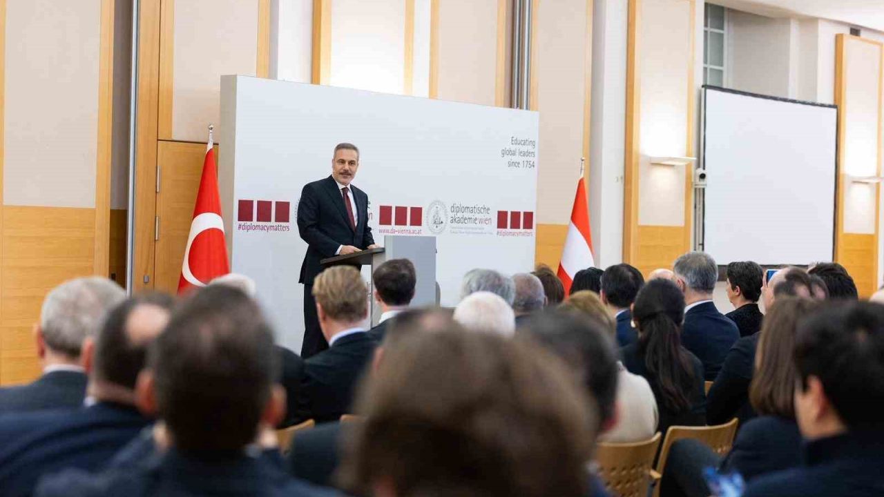 Bakan Fidan, Viyana Diplomasi Akademisi’nde düzenlenen konferansa katıldı