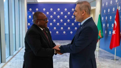 Bakan Fidan, Zambiya Dışişleri Bakanı Haimbe ile bir araya geldi