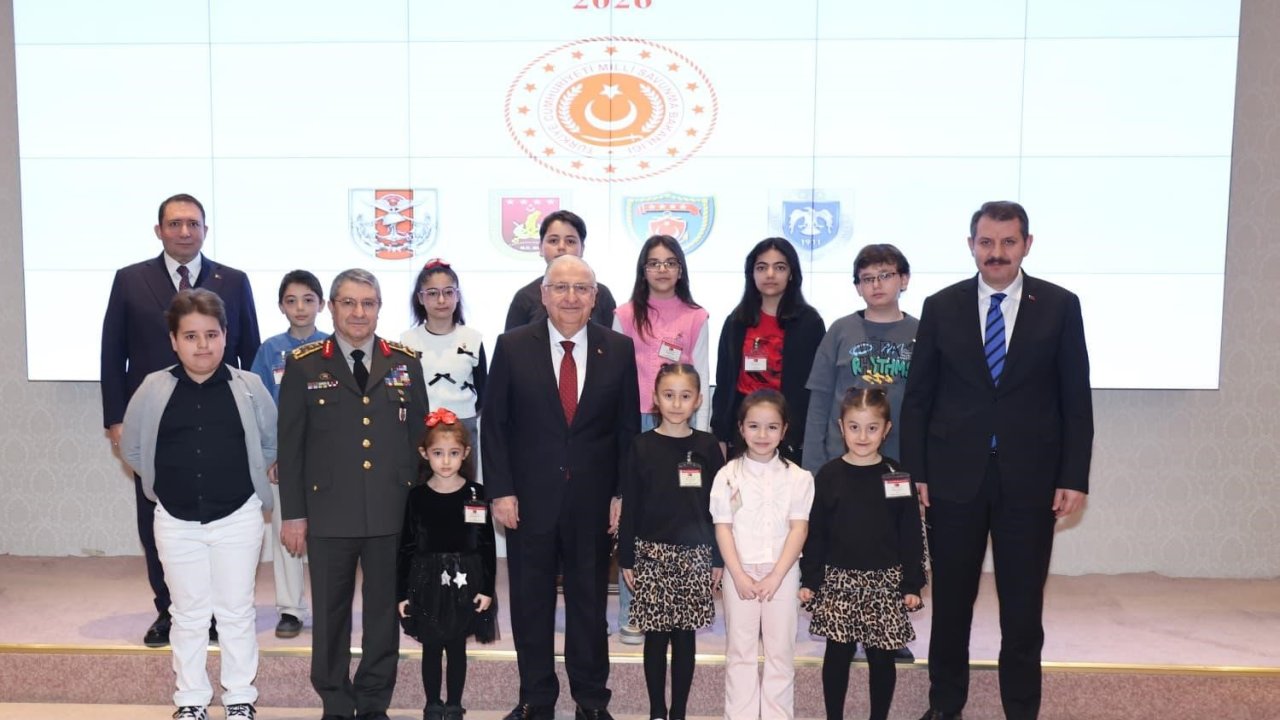 Bakan Güler şehit ve gazilerin çocuklarıyla bir araya geldi