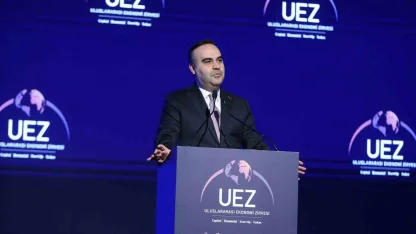 Bakan Kacır: "Türkiye başka hiçbir ülkenin başaramadığı bir ihracat kabiliyeti seviyesine erişti"