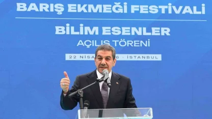 Bakan Kacır’dan Esenler’e müjde: "İlçeye muhteşem bir teknopark kazandırıyoruz"