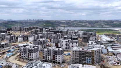 Bakan Kurum, Sazlıbosna’daki ‘İlk Evim’ Projesi’ konutlarını paylaştı