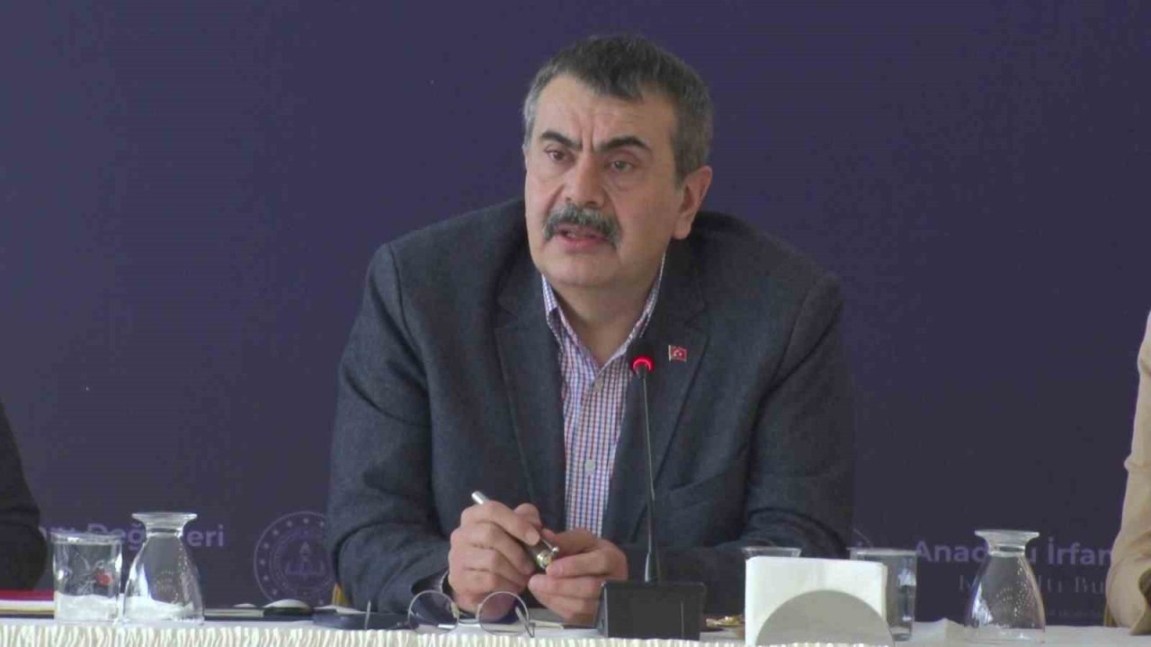 Bakan Tekin: "AK Parti Türkiye’de insan haklarını, yasaksız bir Türkiye’yi politik uygulamalarının odağına yerleştirmiş ve ona göre hareket etmiştir"