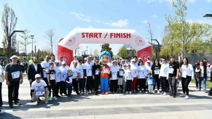 Balıkesir’de adımlar otizm farkındalığı için atıldı