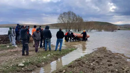 Barajda mahsur kalan ineği AFAD kurtardı