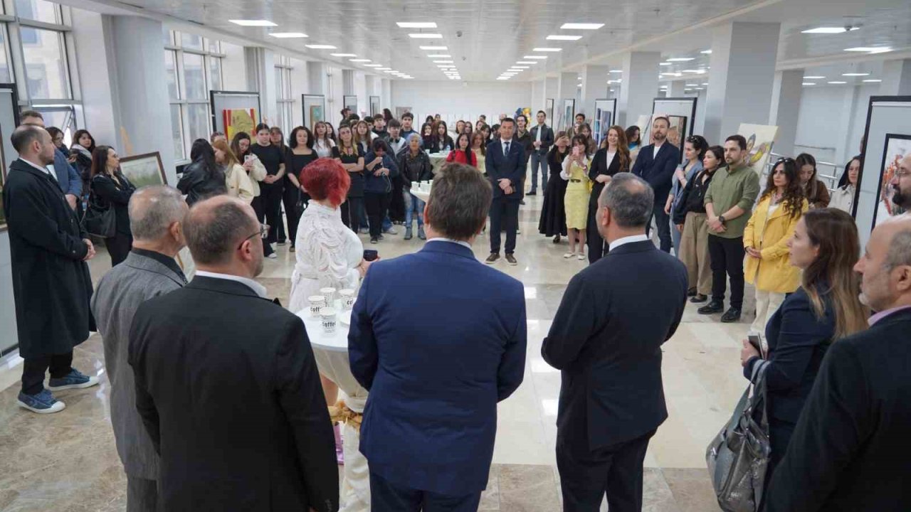 BARÜ’de Dünya Sanat Günü çeşitli etkinliklerle kutlandı