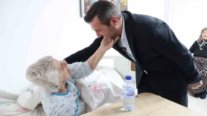 Başkan Çetinkaya’dan yaşlılara "vefa" ziyareti