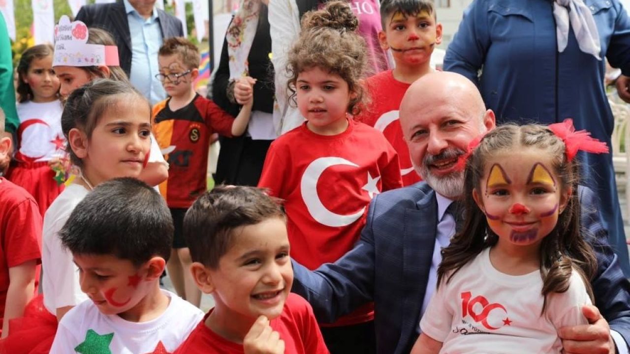 Başkan Çolakbayrakdar’dan çocuk şenliğine davet
