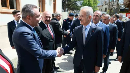 Başkan Dere, Sungurlu’nun ulaşım ihtiyaçlarını Bakan Uraloğlu’na iletti