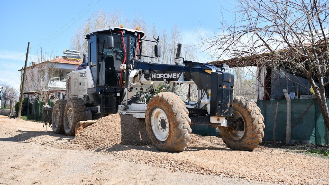 Başkan Geçit: "Dilek Mahallesi’nde yol kalitesi yükseliyor"