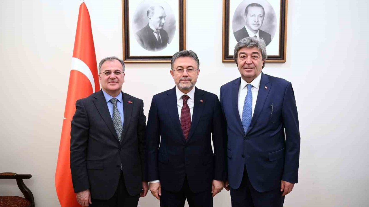 Başkan Özdoğan Ankara’da: "Hacılar için durmadan çalışıyoruz"