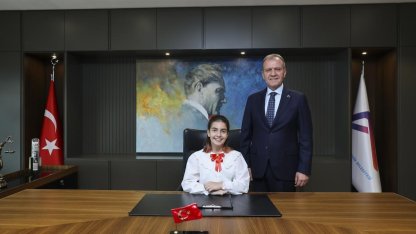 Başkan Seçer makamını çocuklara bıraktı