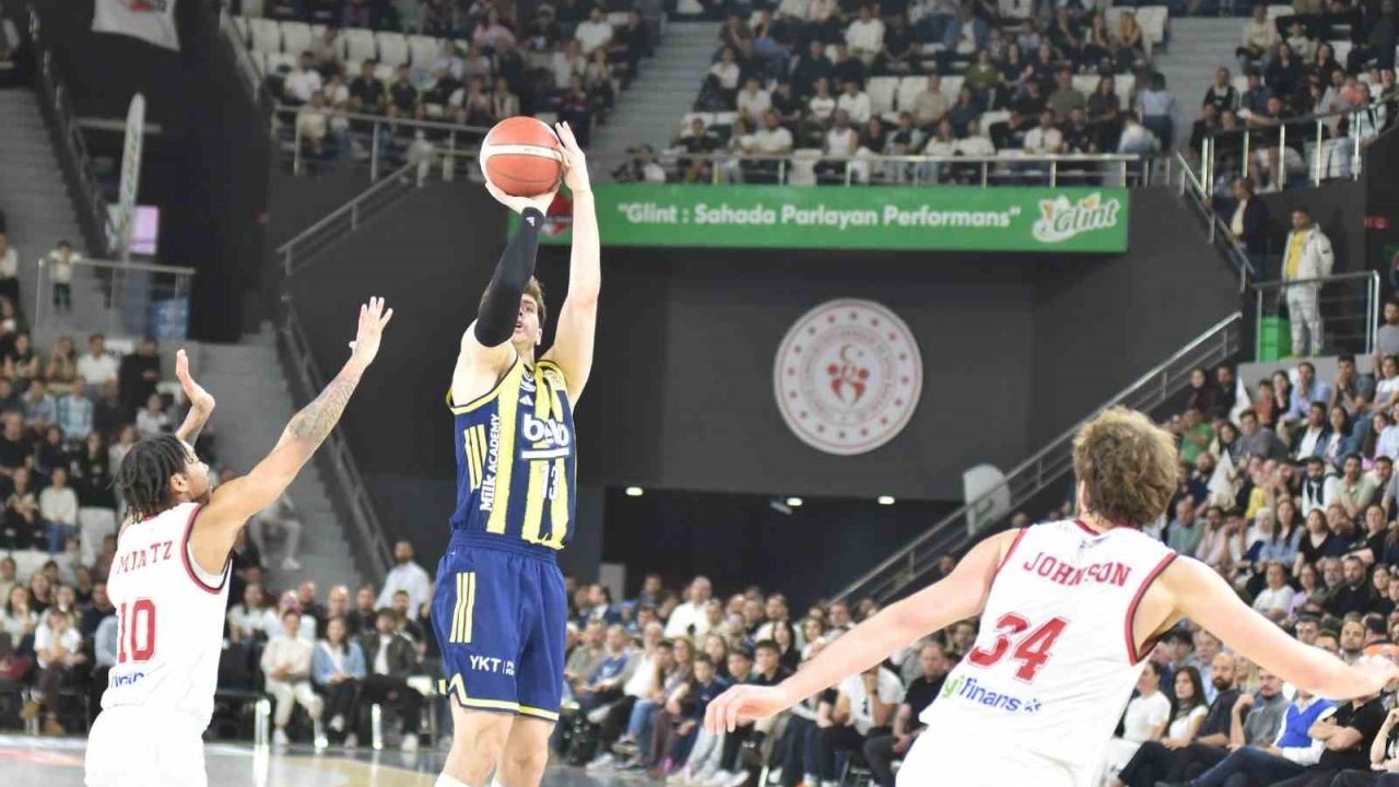 Basketbol Süper Ligi: Manisa Basket: 78 - Fenerbahçe: 82
