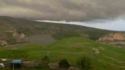 Batman’da sağanak sele neden odu, AVM girişinde tavan çöktü