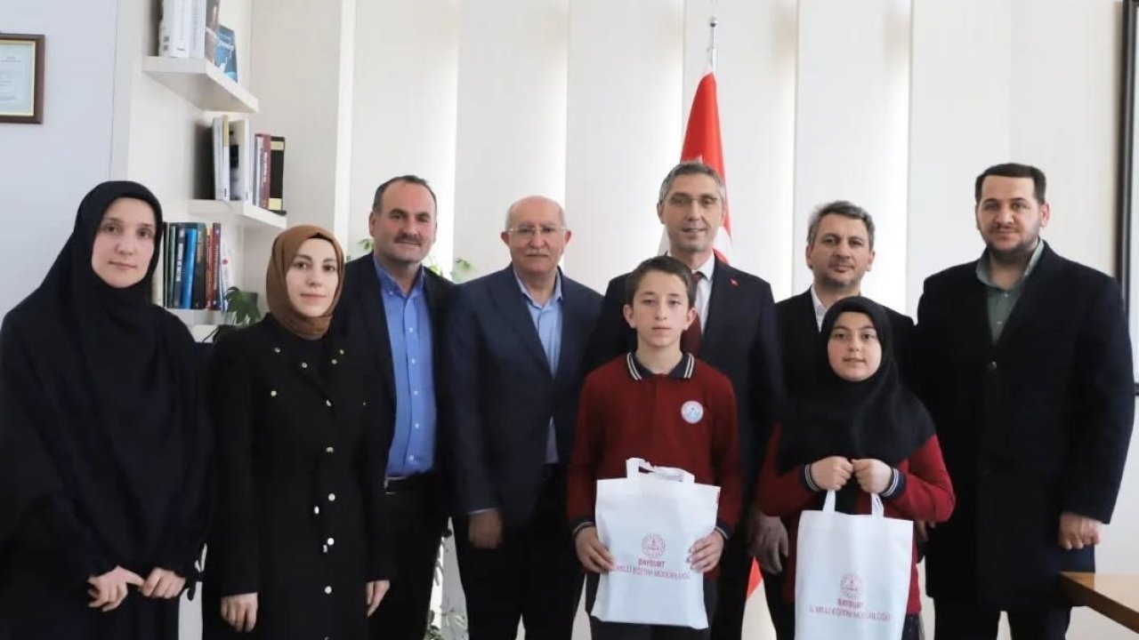 Bayburtlu bölge birincisi öğrenciler ödüllendirildi