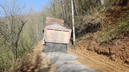 Bekiroğlu Köyü’nde kilit parke çalışmaları sürüyor