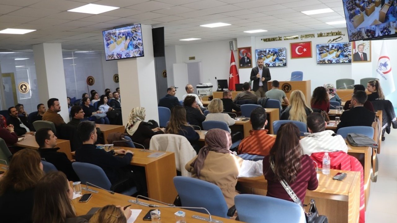 Belediye çalışanlarına kamu ihale kanunu ve doğrudan temin eğitimi verildi