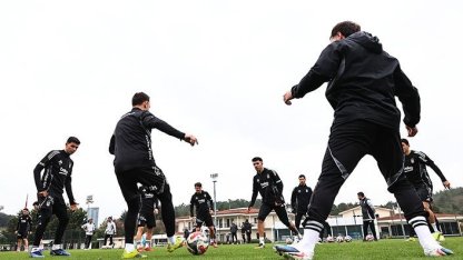 Beşiktaş kondisyon ve taktik çalıştı