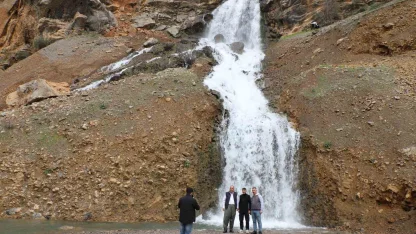 Beyaz Su Şelalesi ilgi odağı oldu