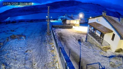 Beypazarı’nın yüksek kesimlerine kar yağışı devam ediyor