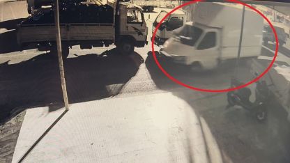 Biber yüklü kamyoneti çaldılar, biberleri satıp parasını harcayamadan yakalandılar