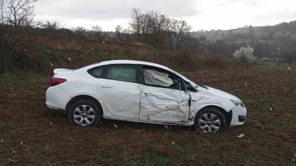 Bilecik’te kontrolden çıkan otomobil tarlaya uçtu, sürücüsü ağır yaralandı