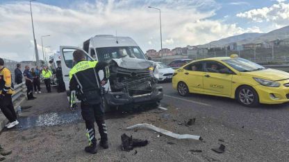 Bingöl’de zincirleme kaza: 3 yaralı