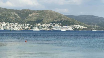 Bodrum Limanı’nda dev yolcu gemisi hareketliliği: 357 turist ilçeye ayak bastı