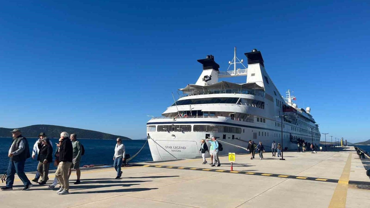 Bodrum’a 357 yolcusuyla geldi