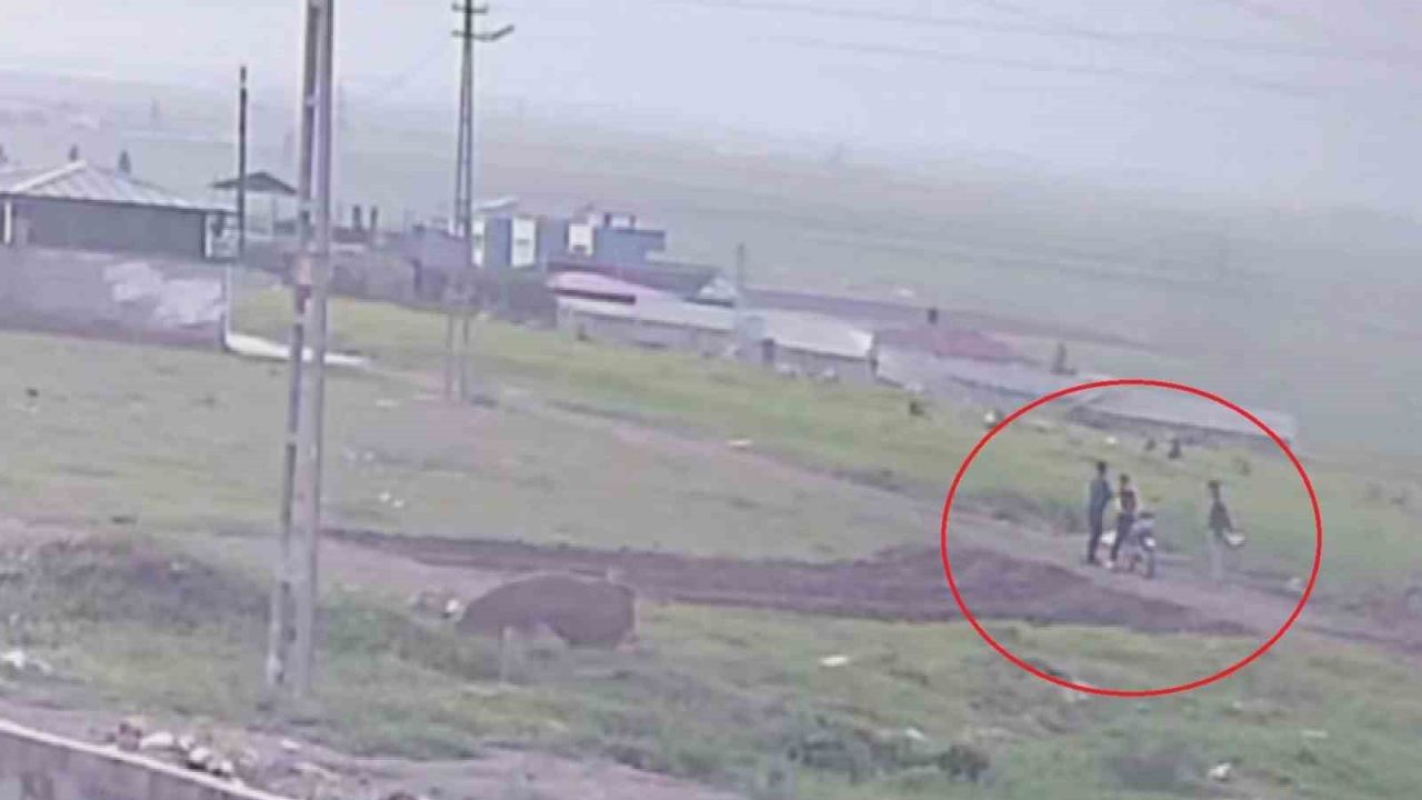 Boş arazide defalarca silahla ateş ederek vatandaşları korkutan çocuk öğrenci çıktı