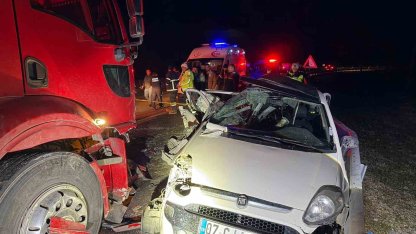 Burdur’da anneyi çocuklarından ayıran feci kaza: 1 ölü, 4 yaralı