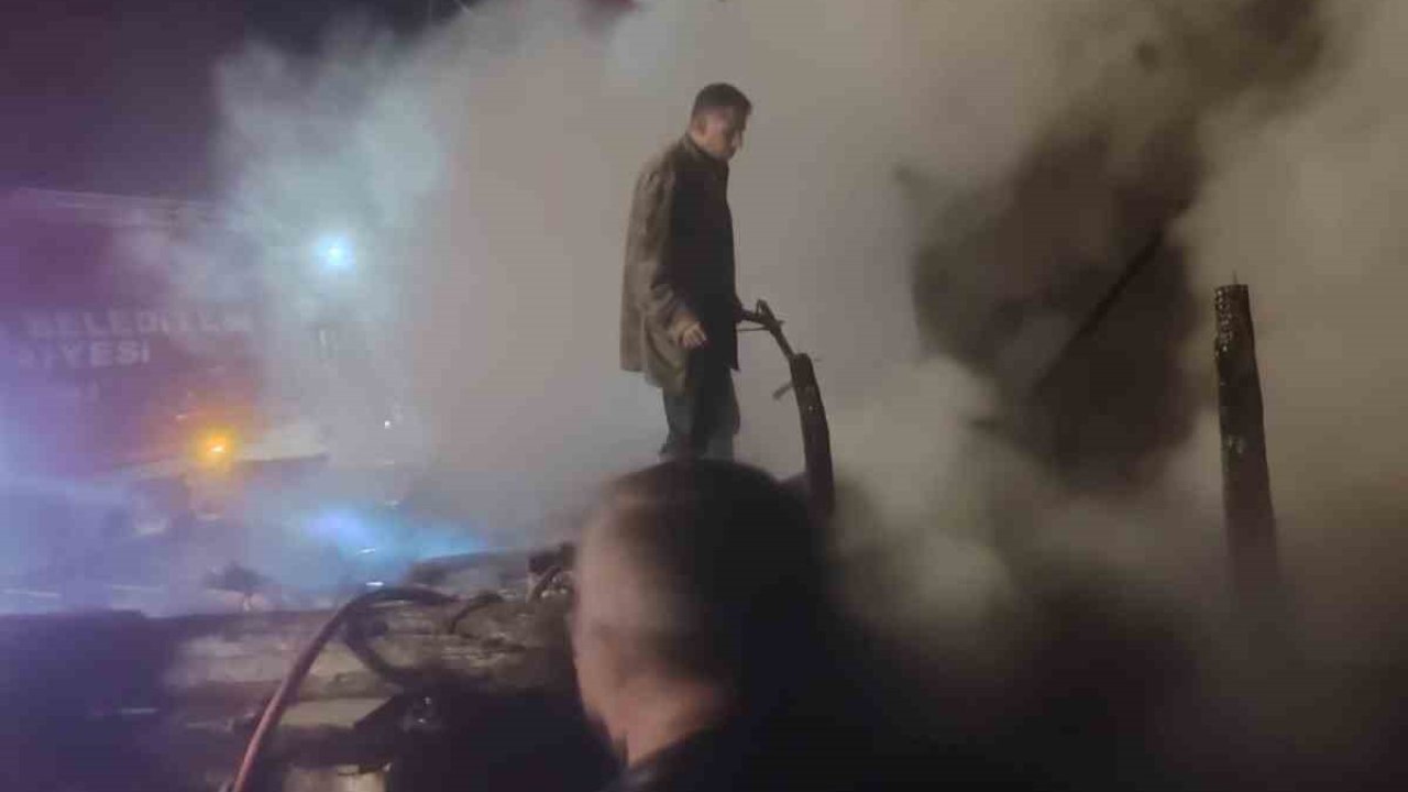 Burdur’da yanan ev kullanılamaz hale geldi