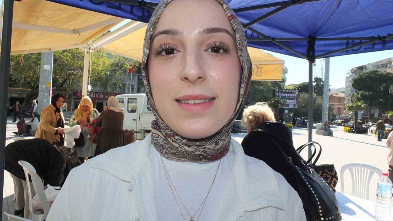 Burhaniye’de Aile Destek Merkezi dönem sergisi açıldı