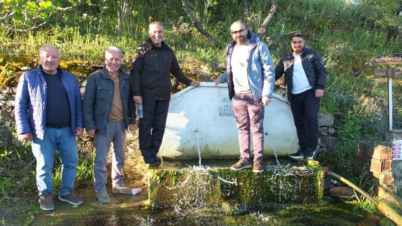 Burhaniye’de çeşmelerden fışkıran sular bereketli sezon umutlarını artırdı