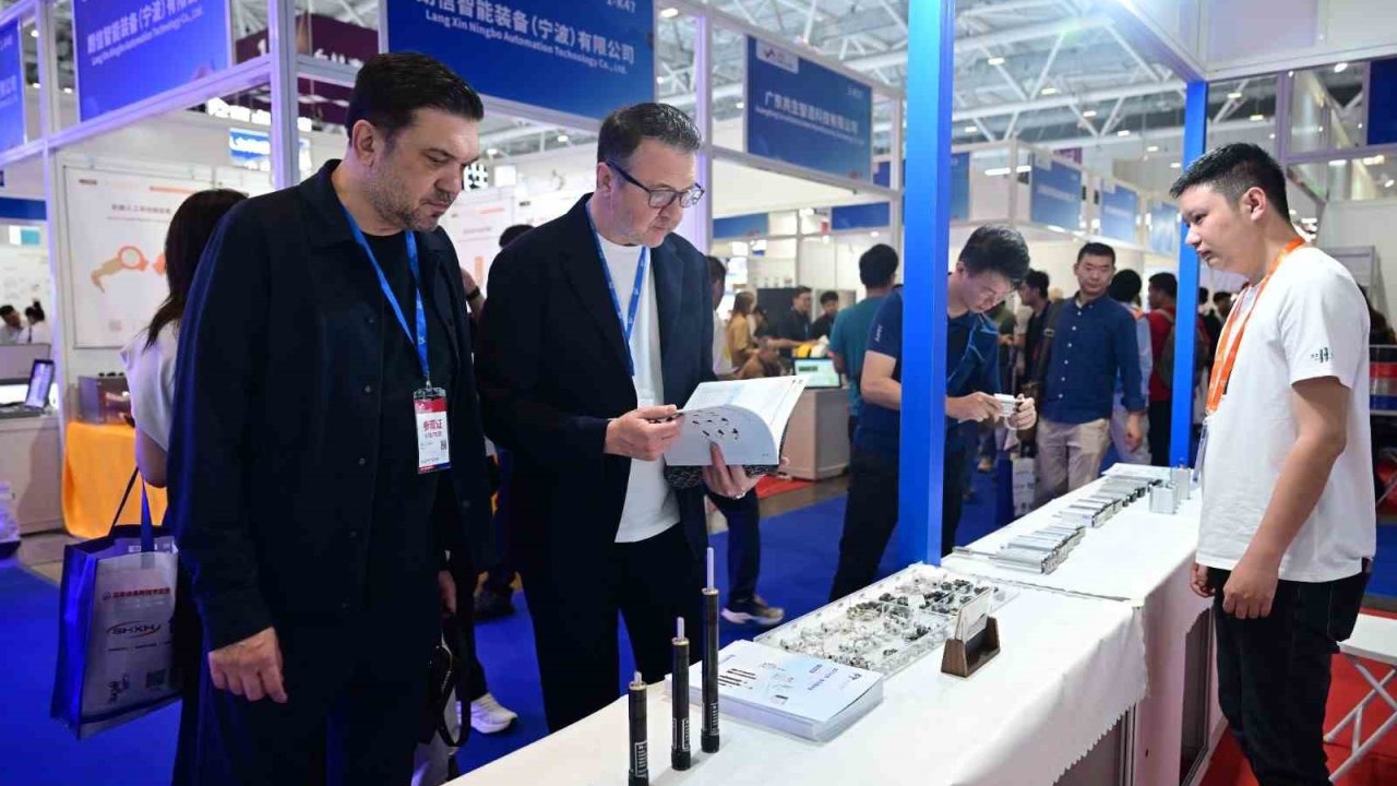 Bursa makine sektörü temsilcileri ITES China Fuarı’na çıkarma yaptı